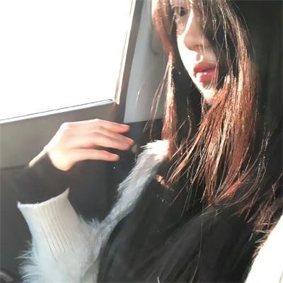 他很怪，他是我爸爸